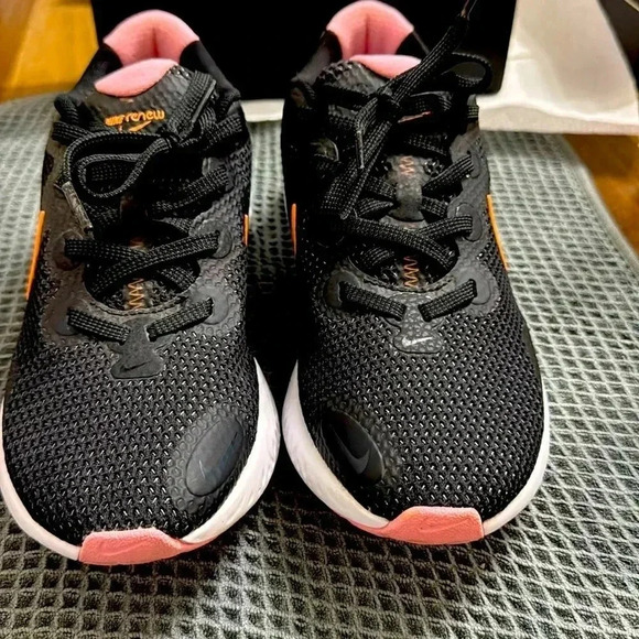 Nike Renew Run Pink Orange Black Running Shoes Women's (Size: 7.5) - Picture 2 of 5